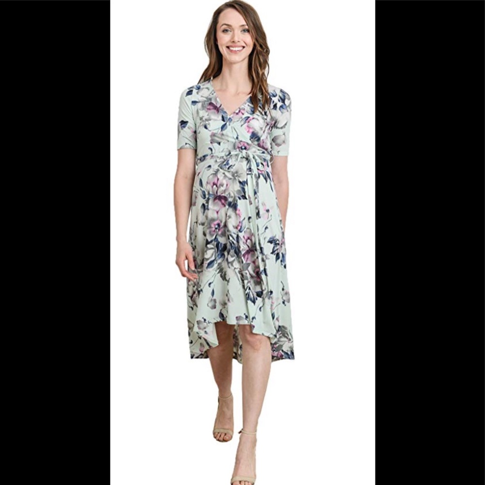 Maternity / nursing dress size small
